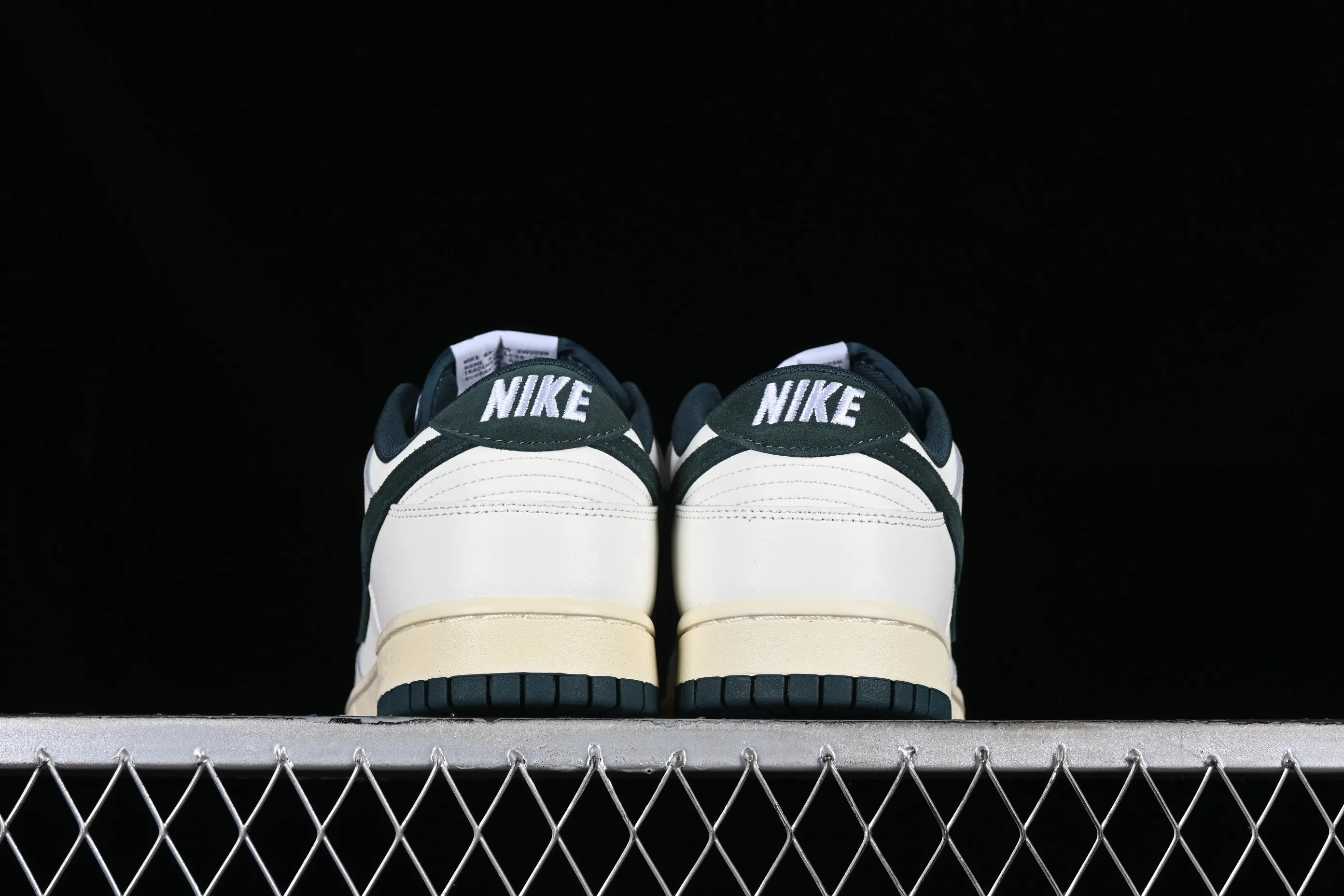 All categories Nk SB Dunk series Nk SB Dunk Low low-top sneakers Nk Dunk Low "Athletic Department" off-white green SB low-top sports and leisure sneakers FQ8080-133